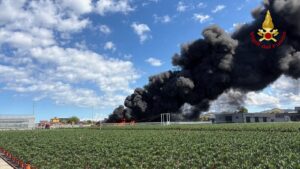 Incendio milazzo e barcellona