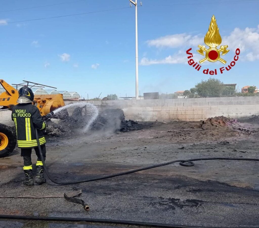 Incendio milazzo e barcellona