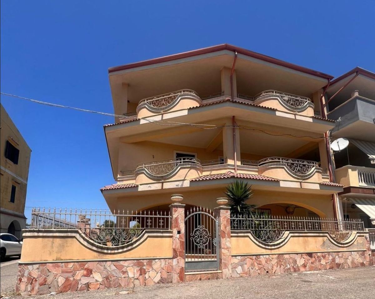 Isola Capo Rizzuto bene confiscato alla mafia