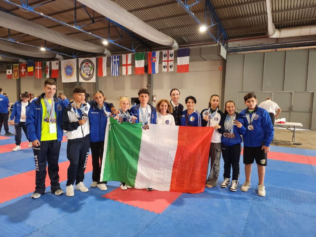 Karate, trionfo reggino ad Atene Emanuele e Federica Carlo protagonisti al Gran Prix internazionale
