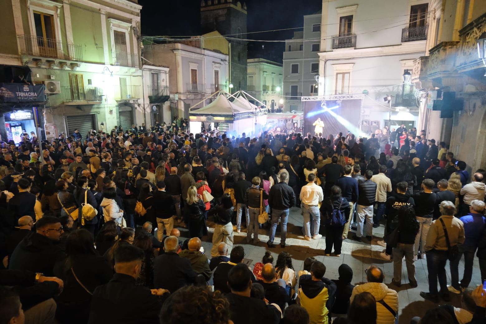 La folla alla Sagra del pistacchio 2026