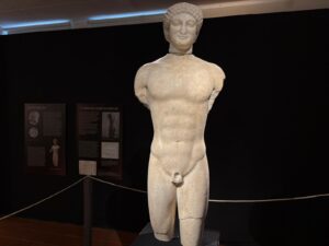 Parco LEO Museo Lentini Kouros