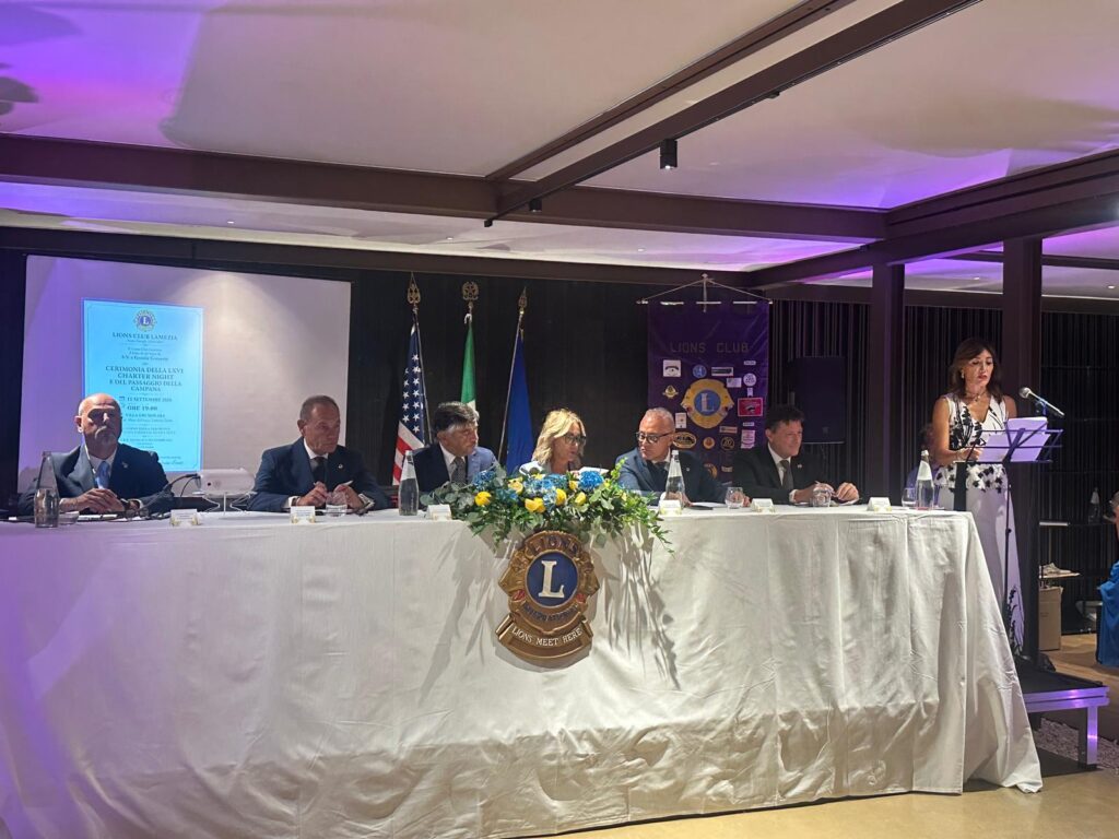 Passaggio Campana Lions Club Lamezia Terme