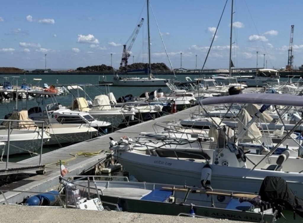 Porto Corigliano cantieri