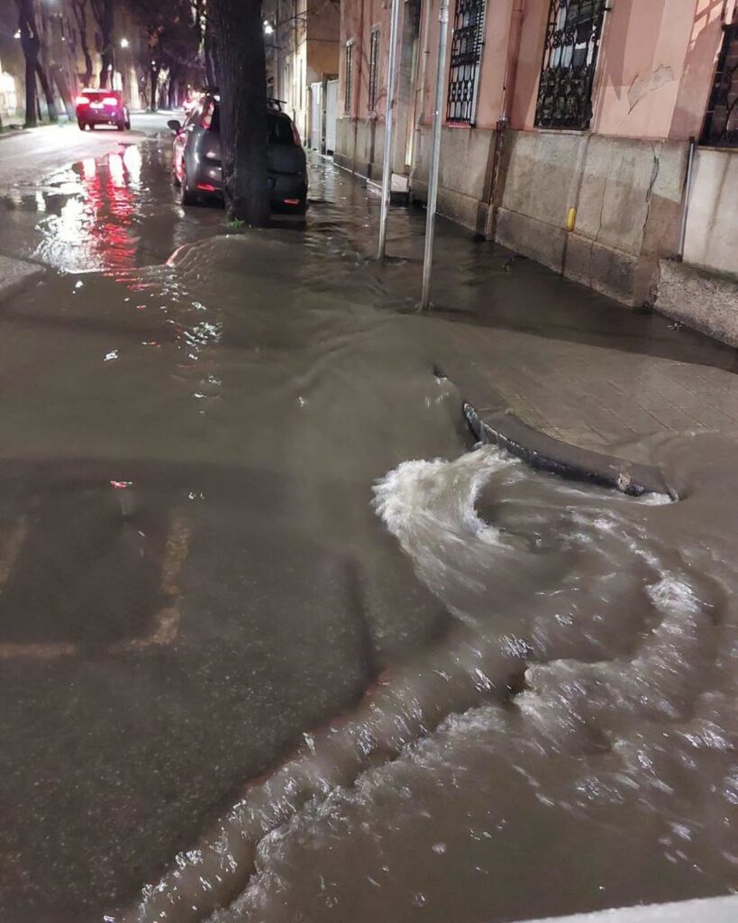 allagamenti viale galileo galilei con la pioggia
