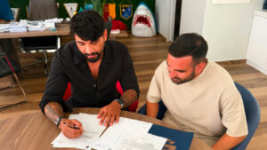 brignola firma per il crotone