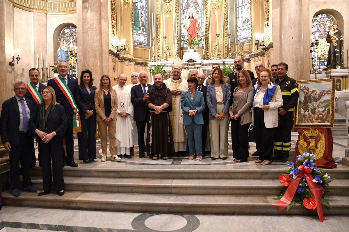 Messina, la Polizia di Stato celebra San Michele Arcangelo: autorità e agenti ri
