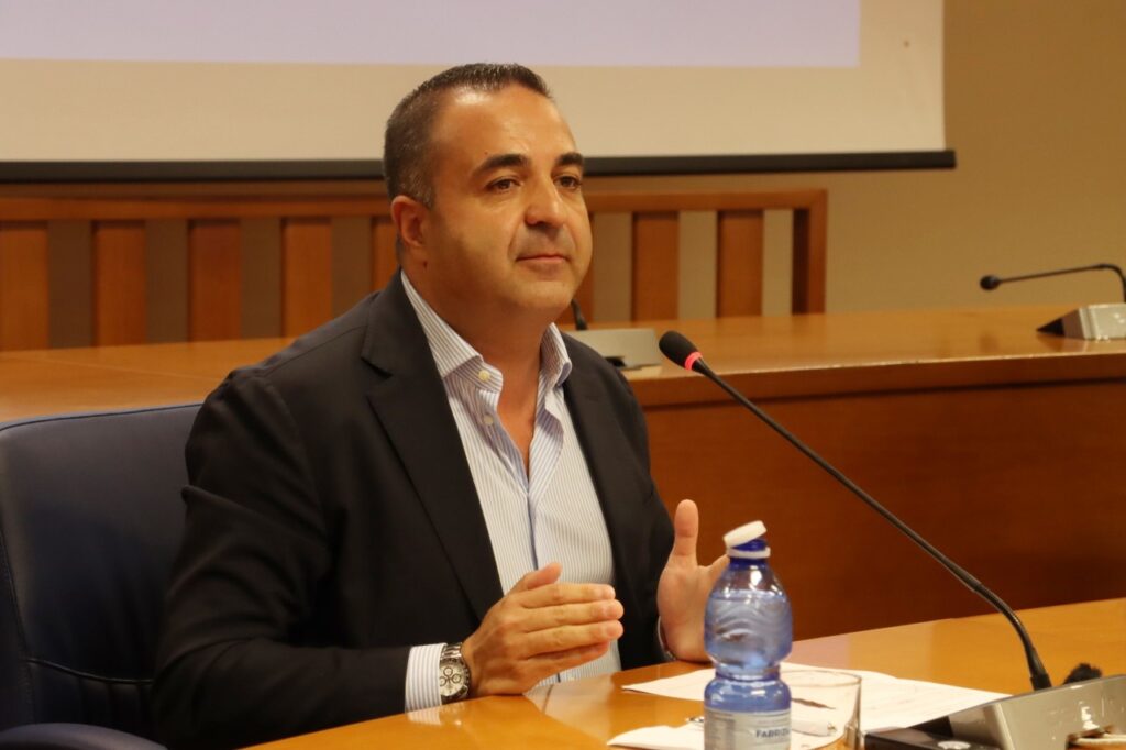 conferenza cannizzaro occhiuto su aeroporto