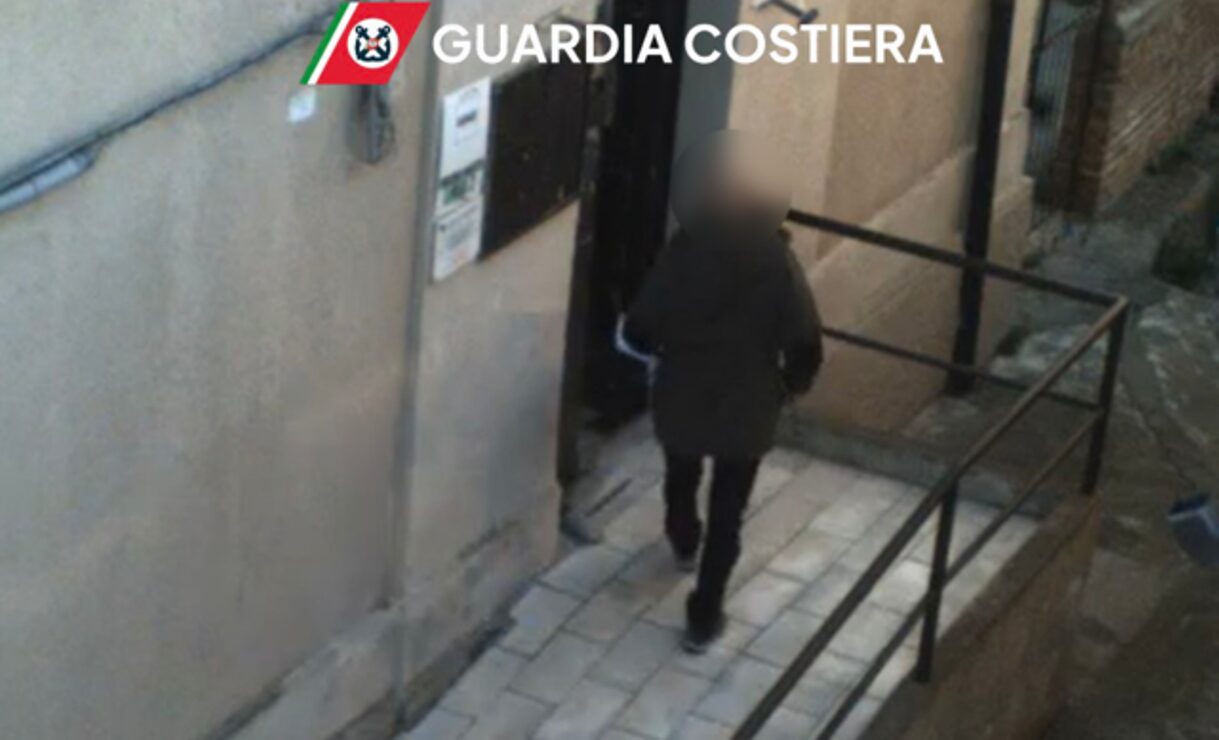 Corsi per marittimi irregolari a Palmi, 19 docenti denunciati: indagine della Gu