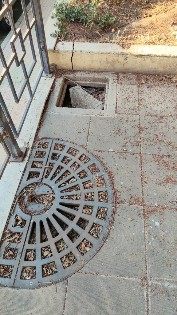 degrado piazza loreto