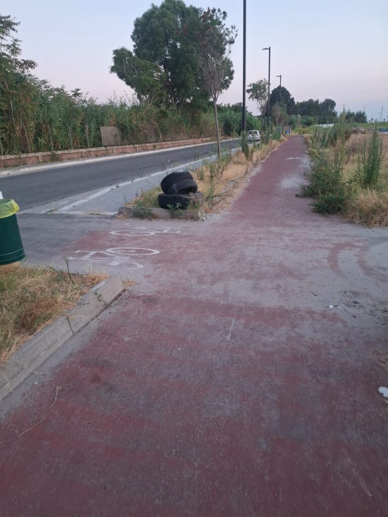 degrado pista ciclabile catona