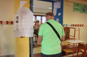 elezioni suppletive reggio calabria uomo al voto 27 settembre 2026