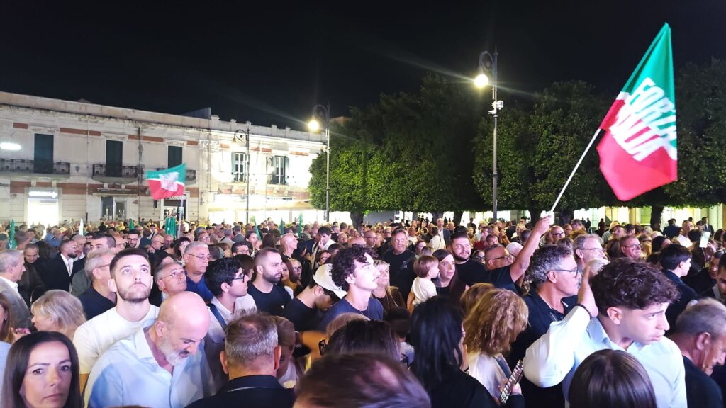 evento chiusura campagna elettorale roscioli e cannizzaro per suppletive reggio calabria a piazza duomo