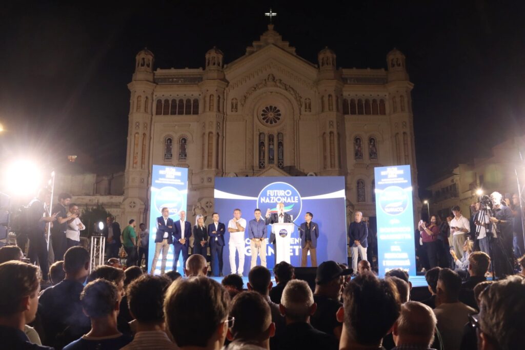 evento futuro nazionale a reggio calabria con giannetta e vannacci (10)