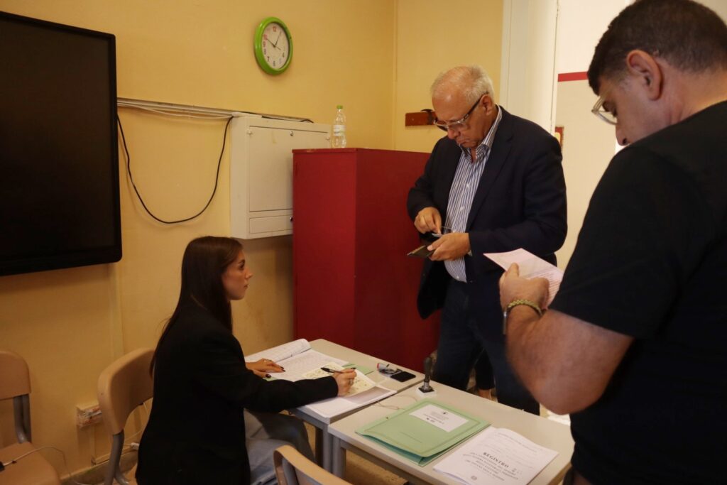 frank benedetto vota per le elezioni suppletive di reggio calabria
