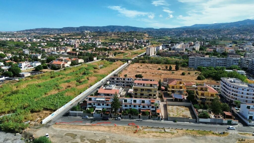 gallico marina dall'alto domenica mattina 13 settembre 2026