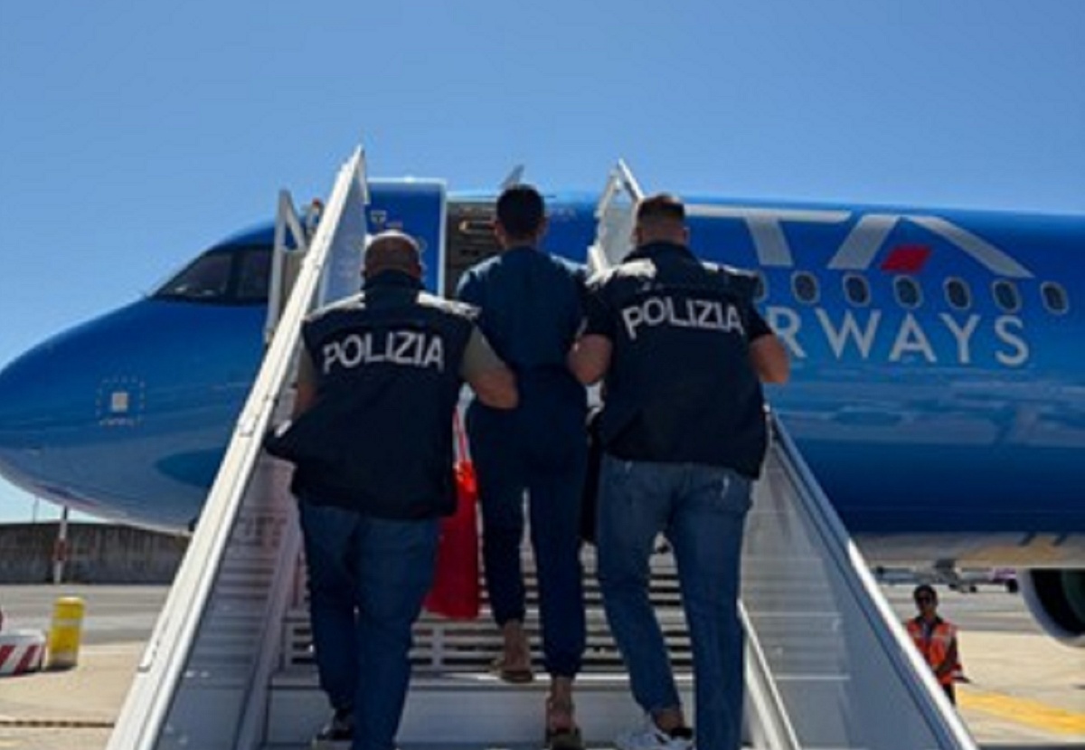 immigrato rimpatriato 1