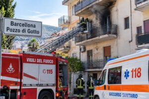 incendio barcellona pozzo di gotto