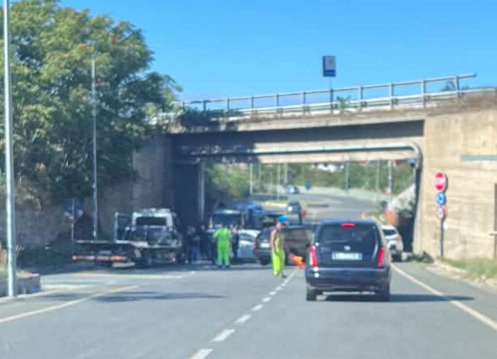 incidente svincolo aeroporto