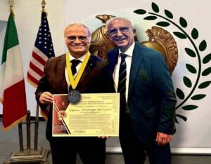 marrapodi e tripodi ambasciatore bronzi di riace