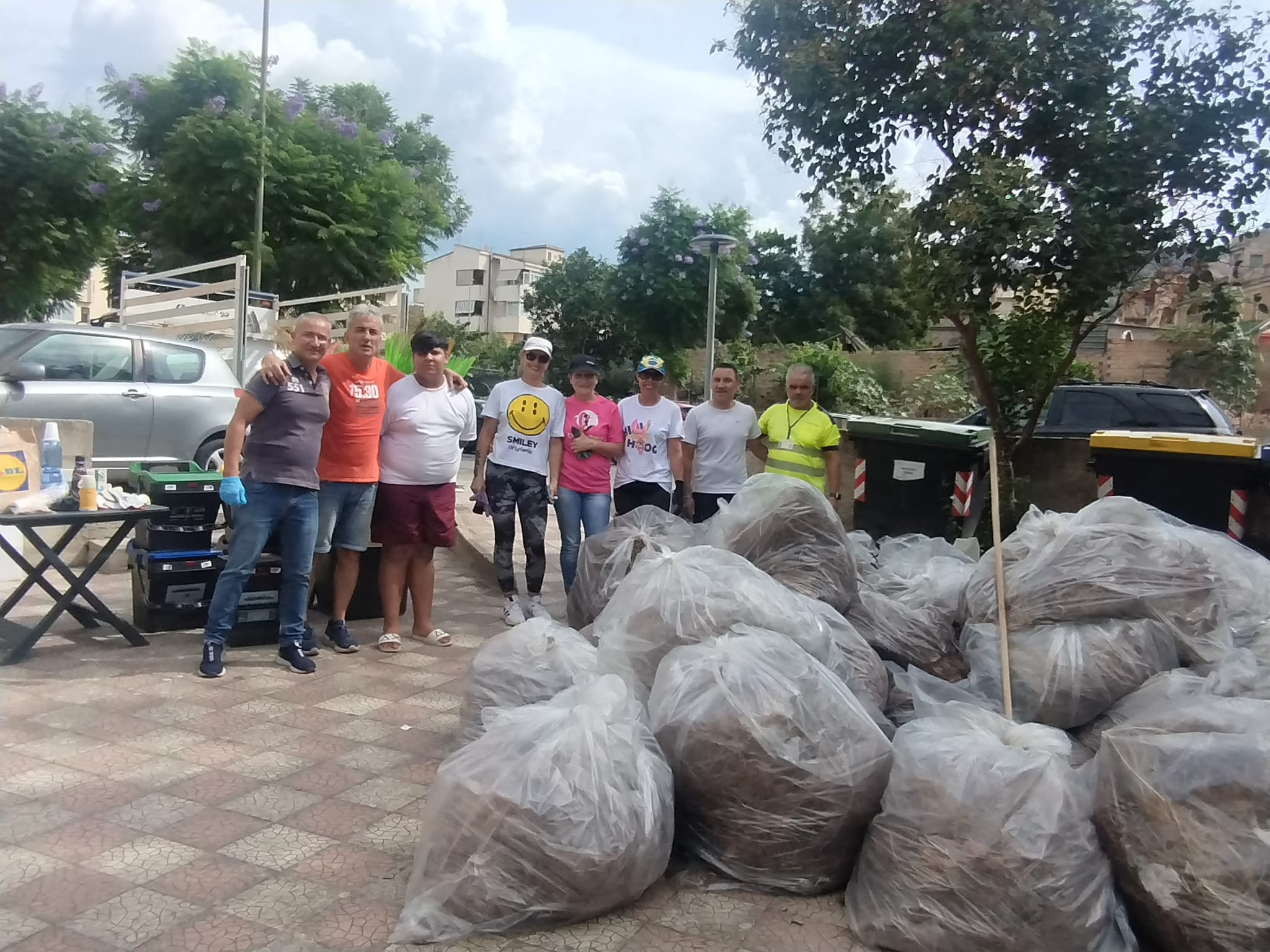 Reggio Calabria, cittadini ancora in prima linea per riqualificare la villetta d