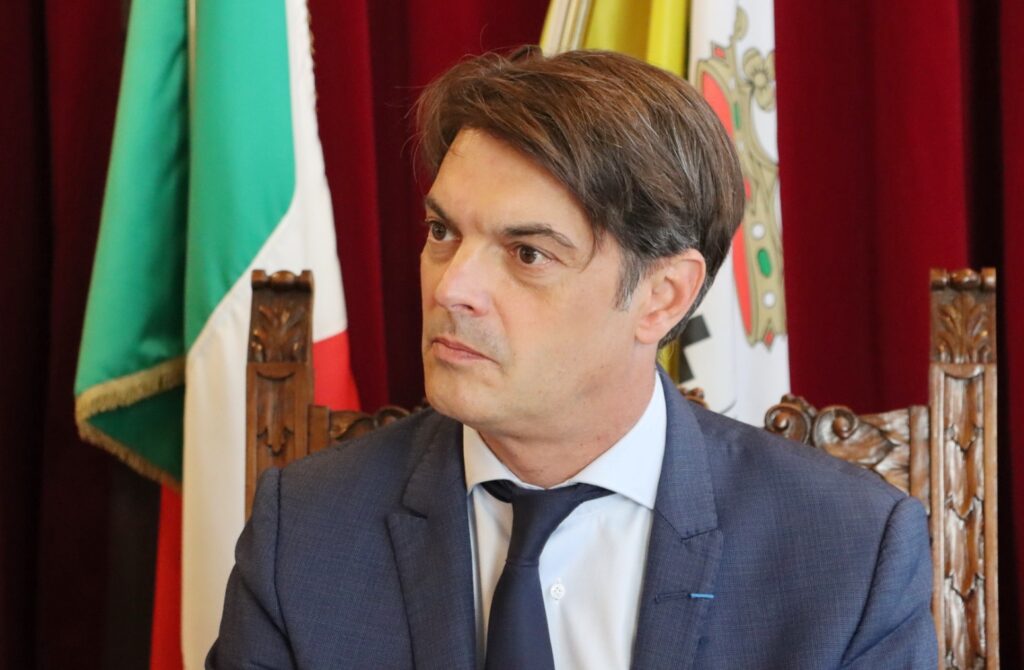 Accordo con Grasse per ingresso Reggiog Calabria nel club europeo città del profumo