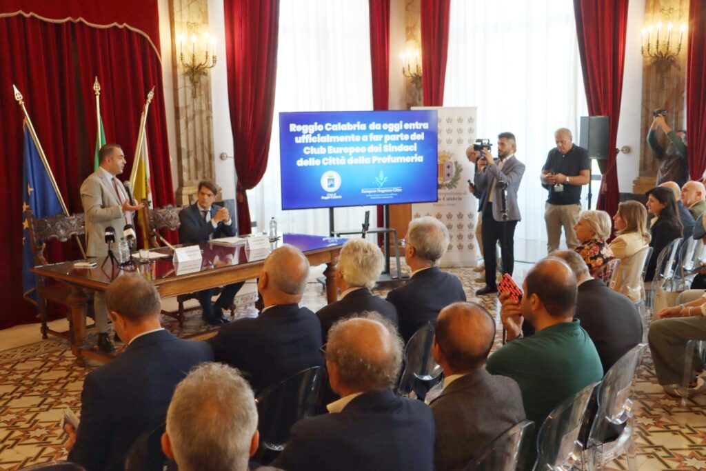 Accordo con Grasse per ingresso Reggiog Calabria nel club europeo città del profumo