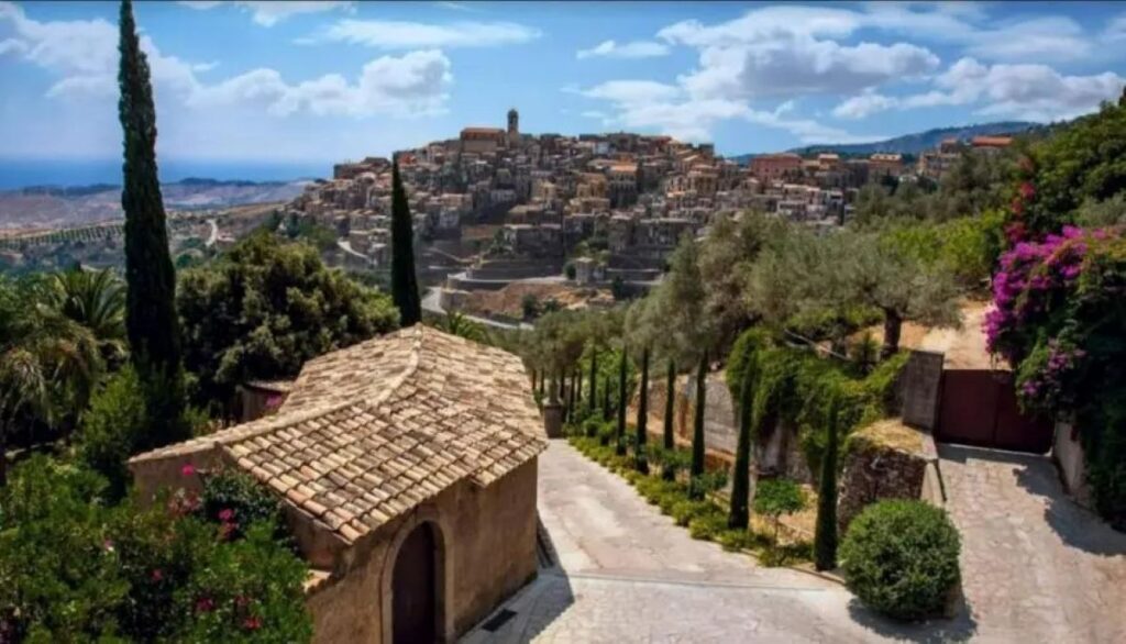 Badolato borgo visto da nord