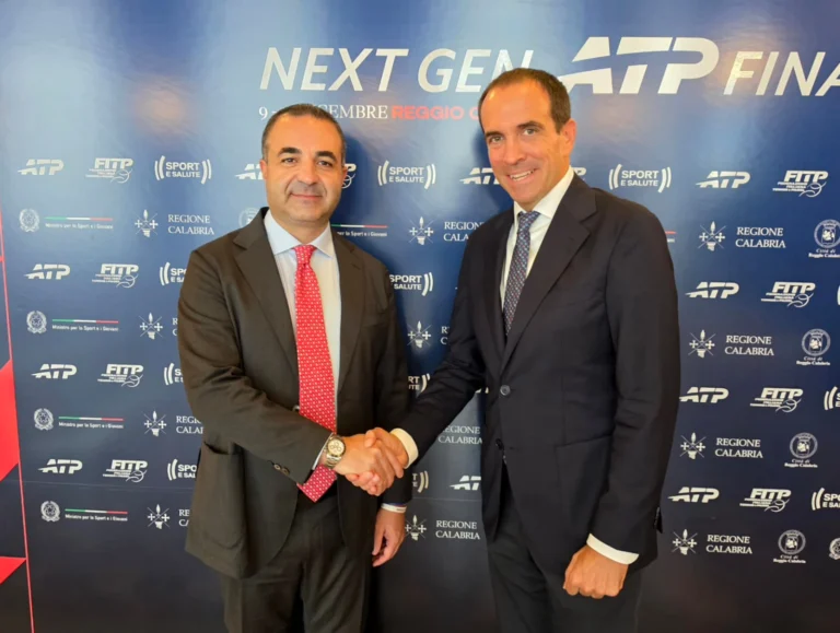 Adesso è ufficiale! Reggio Calabria ospiterà un grande torneo di Padel nel 2027. Carraro: “merito dell’entusiasmo di Cannizzaro” | VIDEO