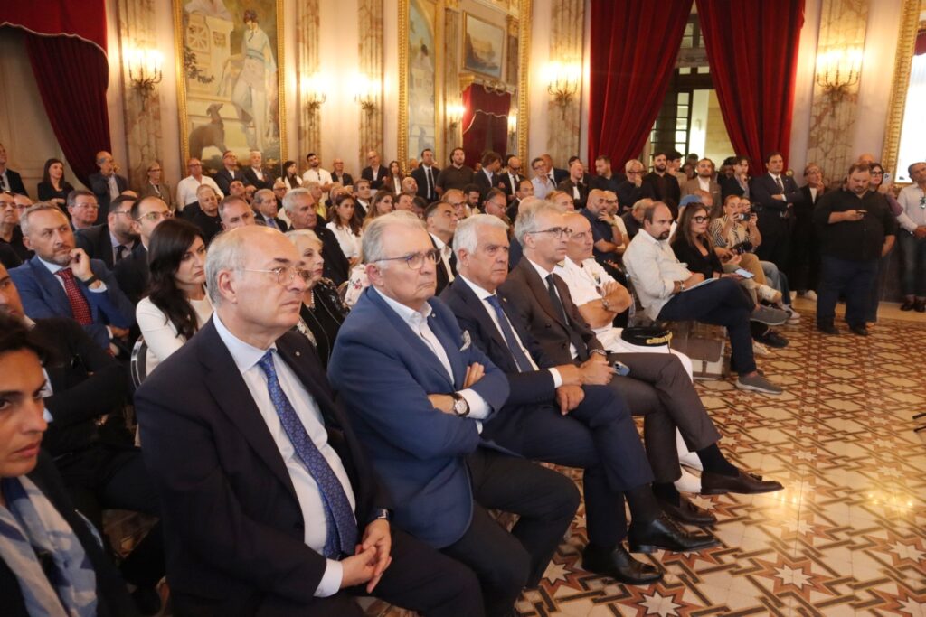 Conferenza stampa porti Reggio e Messin con Cannizzaro e Basile