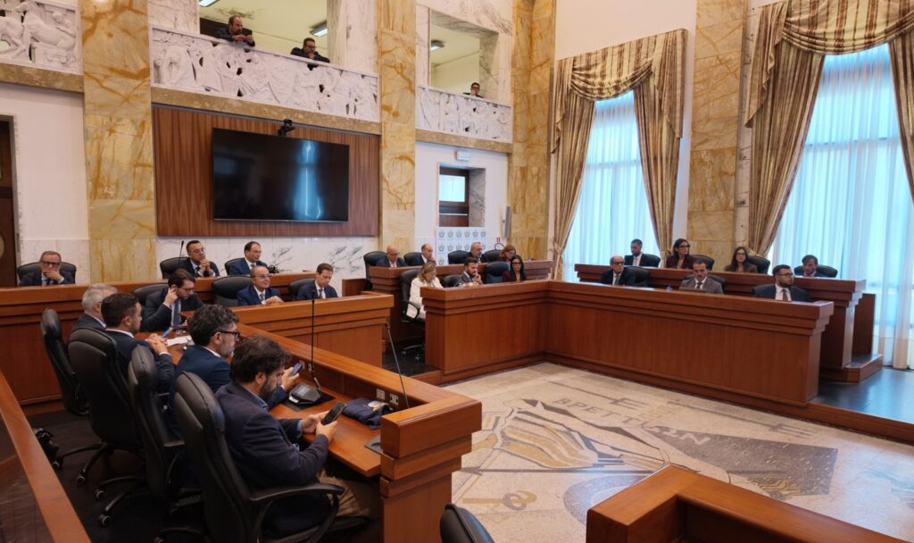 Consiglio Comunale Reggio Calabria a Palazzo Alvaro 8 ottobre 2026