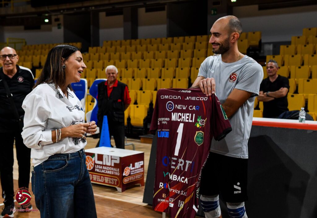 Domotek Volley visita assessore Micheli