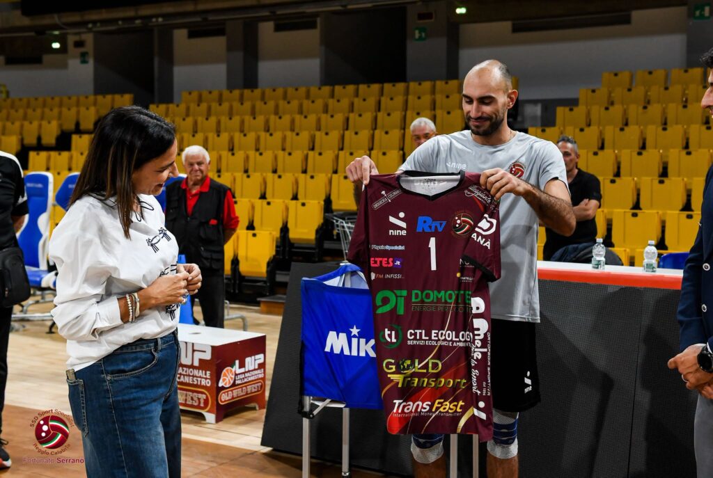 Domotek Volley visita assessore Micheli