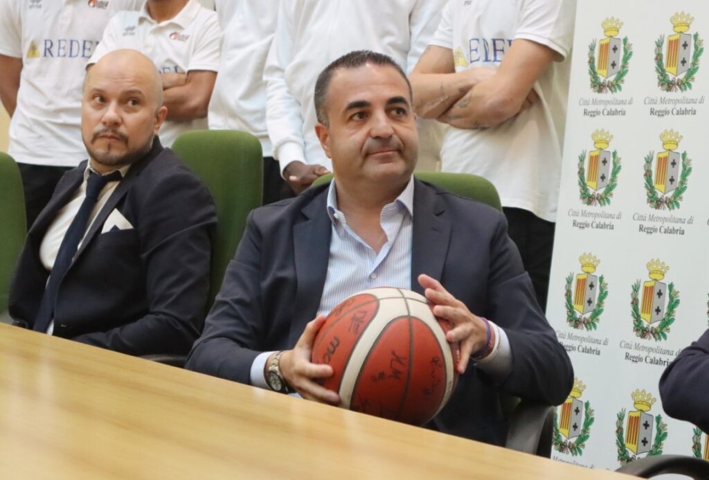 Francesco Cannizzaro pallone basket