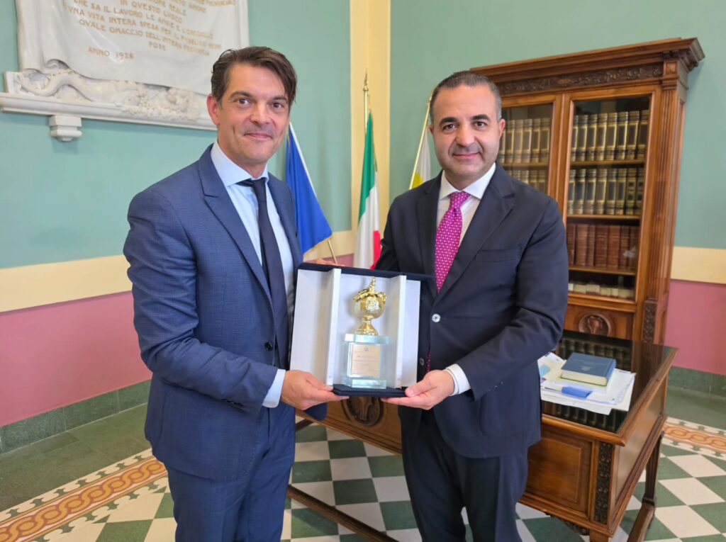 Il Sindaco di Grasse in Francia Jérôme Viaud e Francesco Cannizzaro -