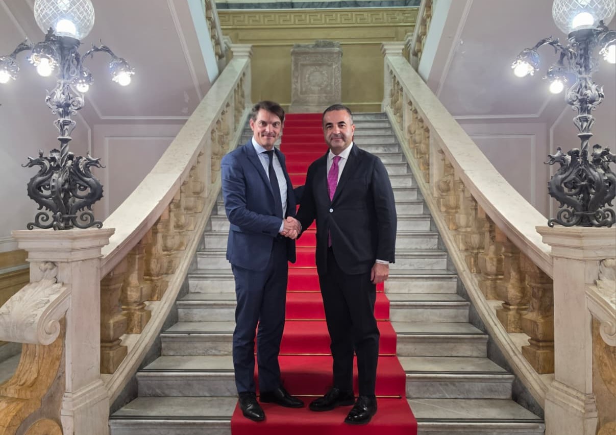 Il Sindaco di Grasse in Francia Jérôme Viaud e Francesco Cannizzaro
