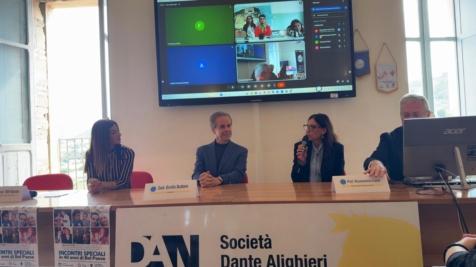 La “Dante” di Tropea e il “Liceo Vianeo” conquistano i giovani con Emilio Buttar