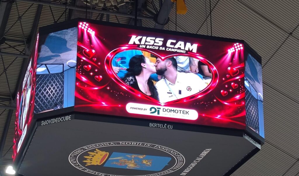 Kiss Cam