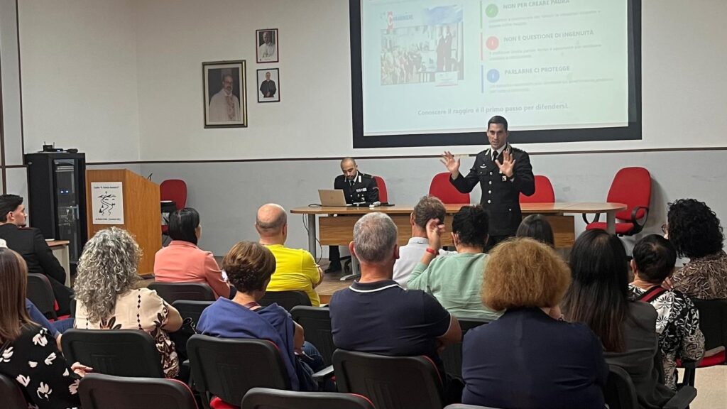 MELITO DI PORTO SALVO, I CARABINIERI INCONTRANO LE COMUNITÀ PER PREVENIRE LE TRUFFE