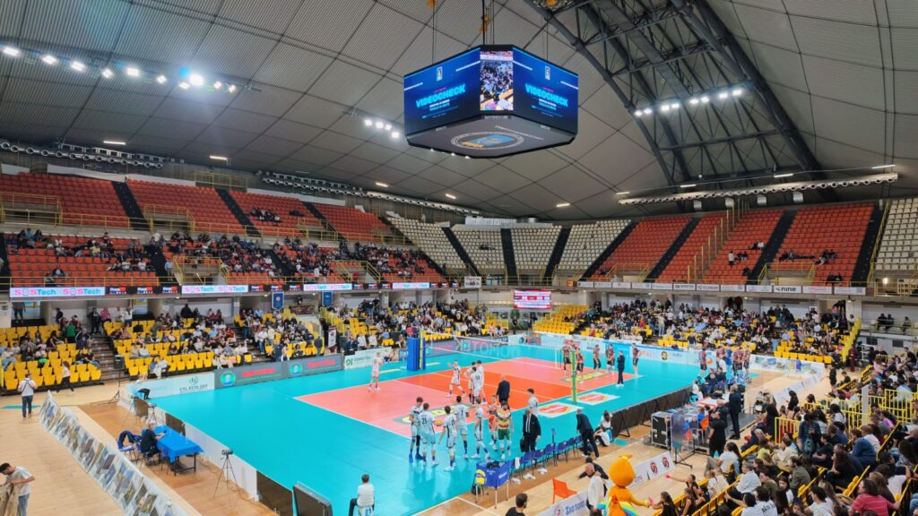 Panoramica PalaCalafiore Domotek Volley