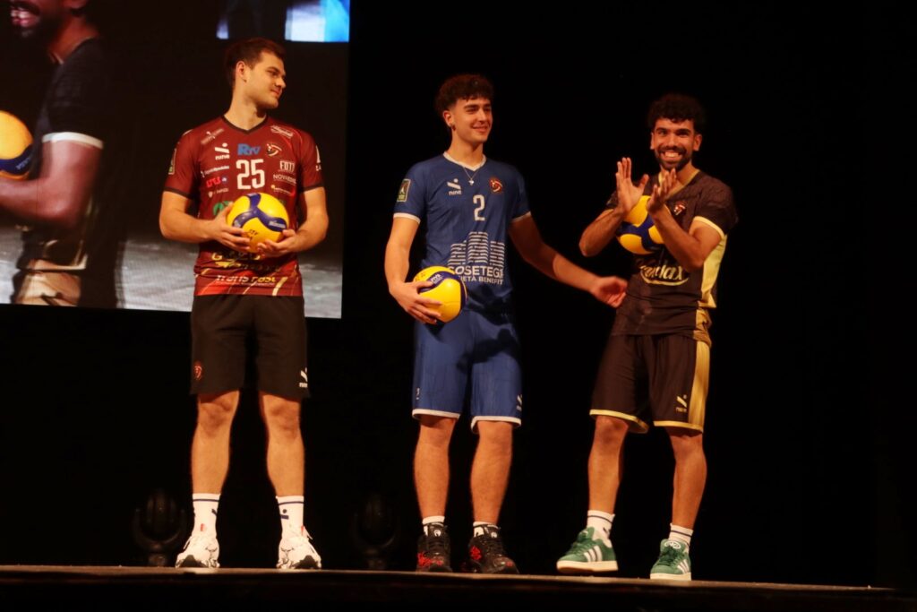 Presentazione Domotek Volley al teatro Cilea
