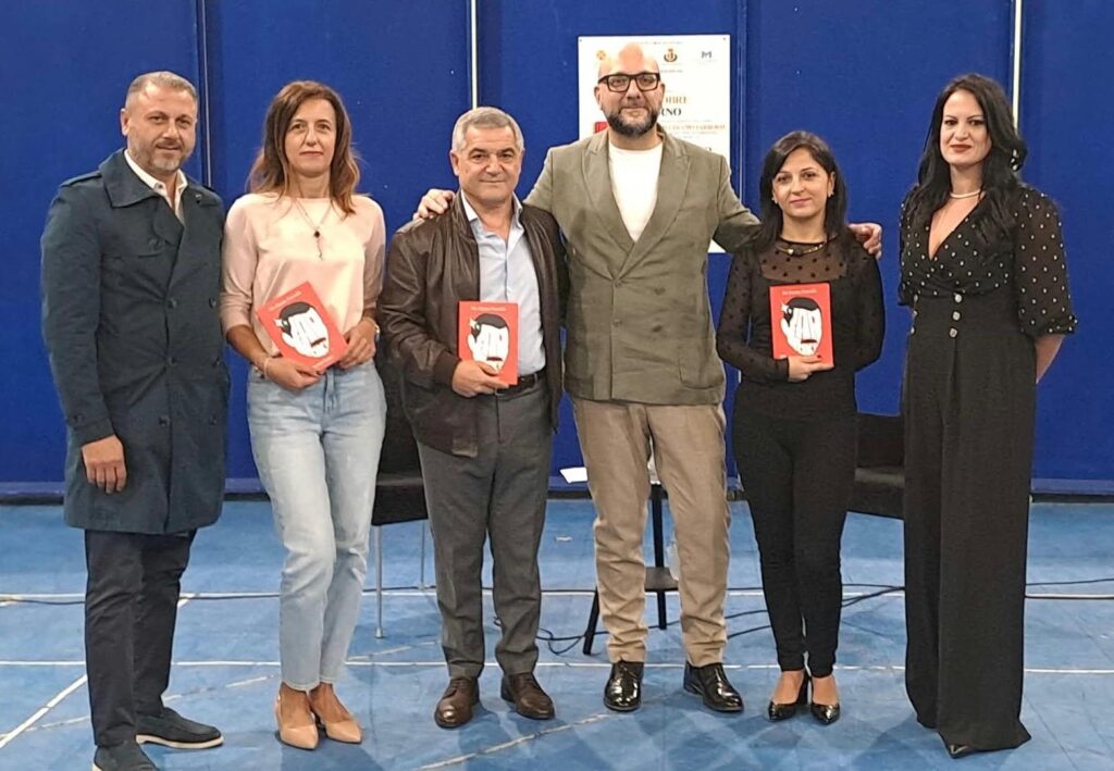 Presentazione Mi chiamo Farrookh