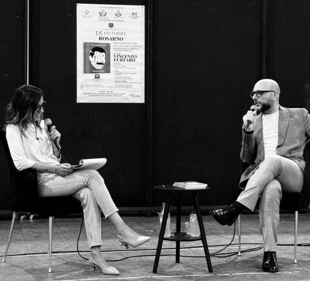 Presentazione Mi chiamo Farrookh