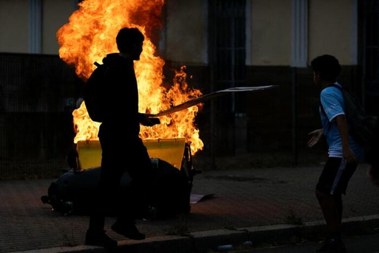 Protesta studenti liceo Francia