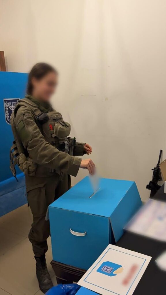 Soldati israeliani voto Elezioni Israele