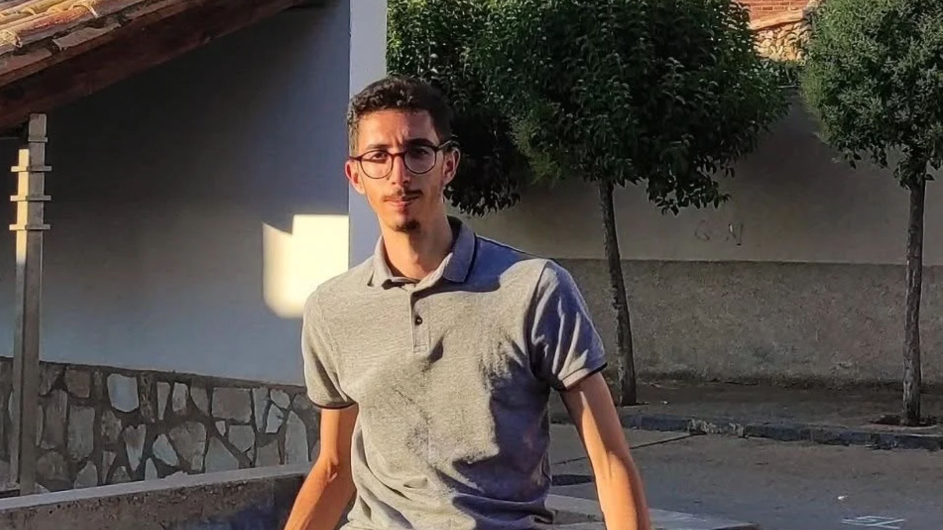 Altro che emarginato. Chi è Youssef Siher, la mente dietro le proteste violente: