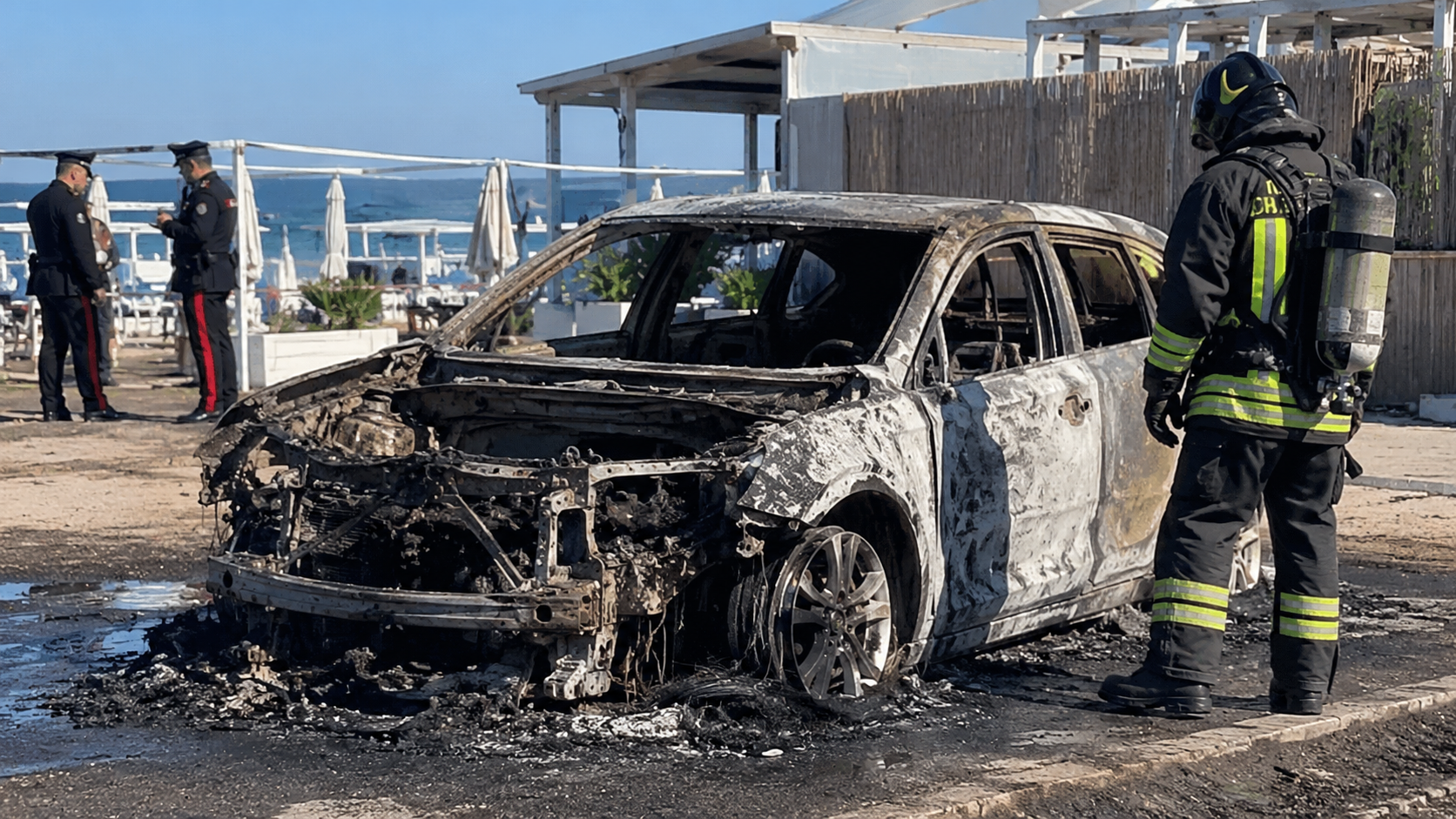 auto carbonizzata