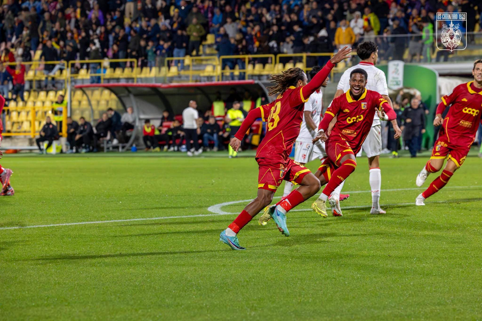 esultanza gol dorval catanzaro padova