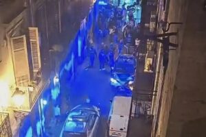 incidente palermo auto polizia scooter