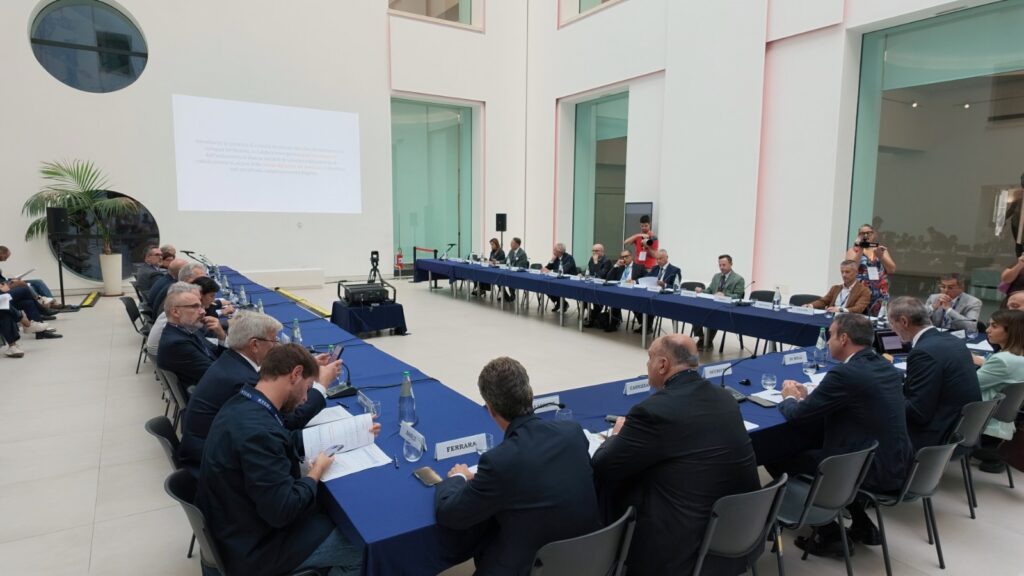 incontro al museo di reggio calabria su turismo